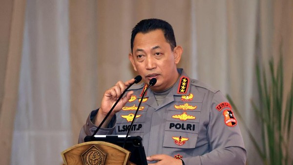 Polisi yang Diduga Pukul dan Ancam Jurnalis di Semarang bukan Ajudan Kapolri 