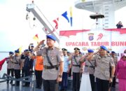 Peringati Hari Bhayangkara, Polda Kaltim Laksanakan Tabur Bunga di Laut Balikpapan